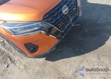 2022 Nissan Kicks Sr Xtronic Cvt z USA, uszkodzony, nr VIN 3N1CP5DV9NL501915